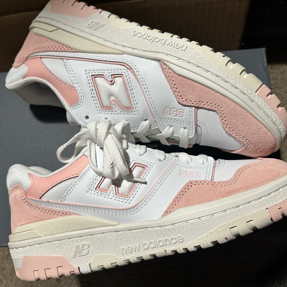 ✅New Balance 550 White Pink GSB550CD GS Size 6.5 Unisex Kids Women New Vintage - Picture 2 of 8